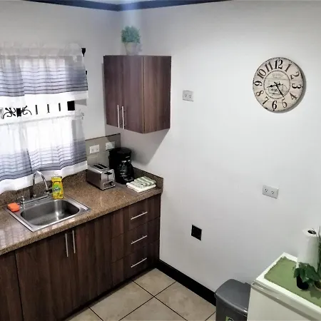 Kubo Apartment Private 2 Bedrooms 5 Mins Sjo Airport With Ac Alajuela Exterior photo