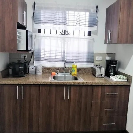 Kubo Apartment Private 2 Bedrooms 5 Mins Sjo Airport With Ac Alajuela Exterior photo