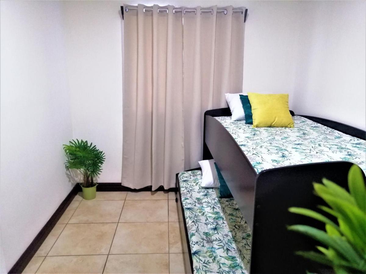 Kubo Private 2 Bedrooms 5 Mins Sjo Airport With Ac *