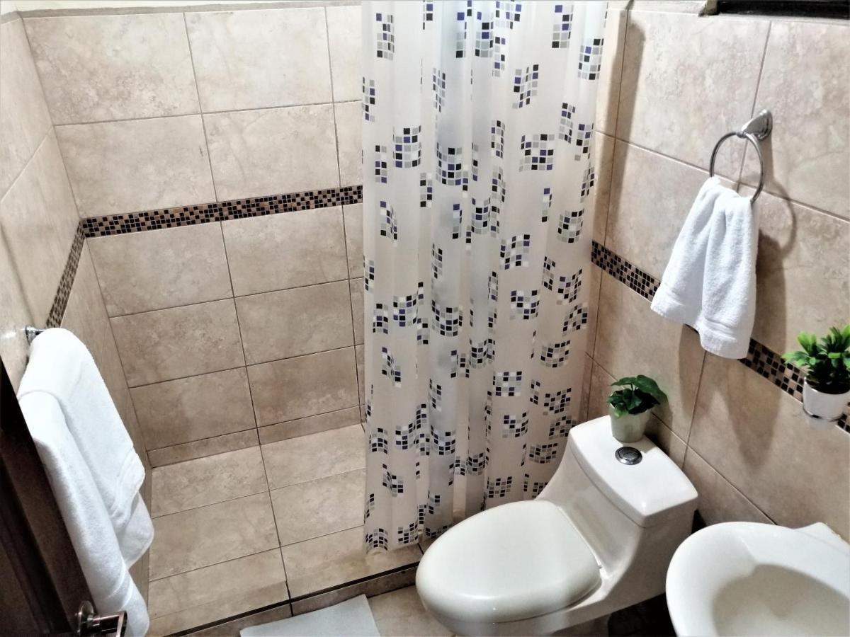 Kubo Private 2 Bedrooms 5 Mins Sjo Airport With Ac Apartment
